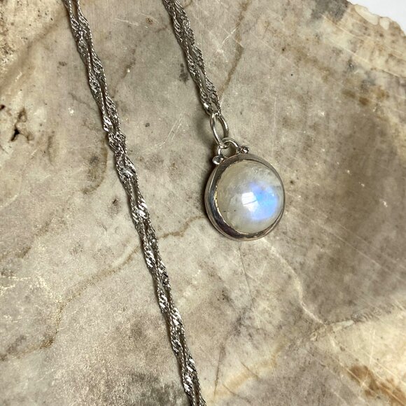 Sterling Silver 925 Baroni Round Moonstone Cabochon Pendant Necklace 18" Chain - Picture 3 of 16